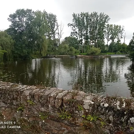 Repos Au Bord De L'eau *