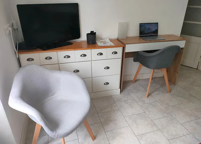 Repos Au Bord De L'eau 펜션 Nyoiseau